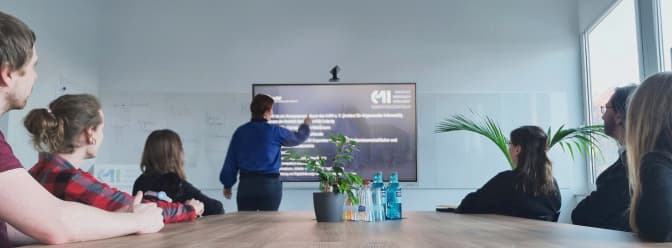 KMI-Team bei der Arbeit